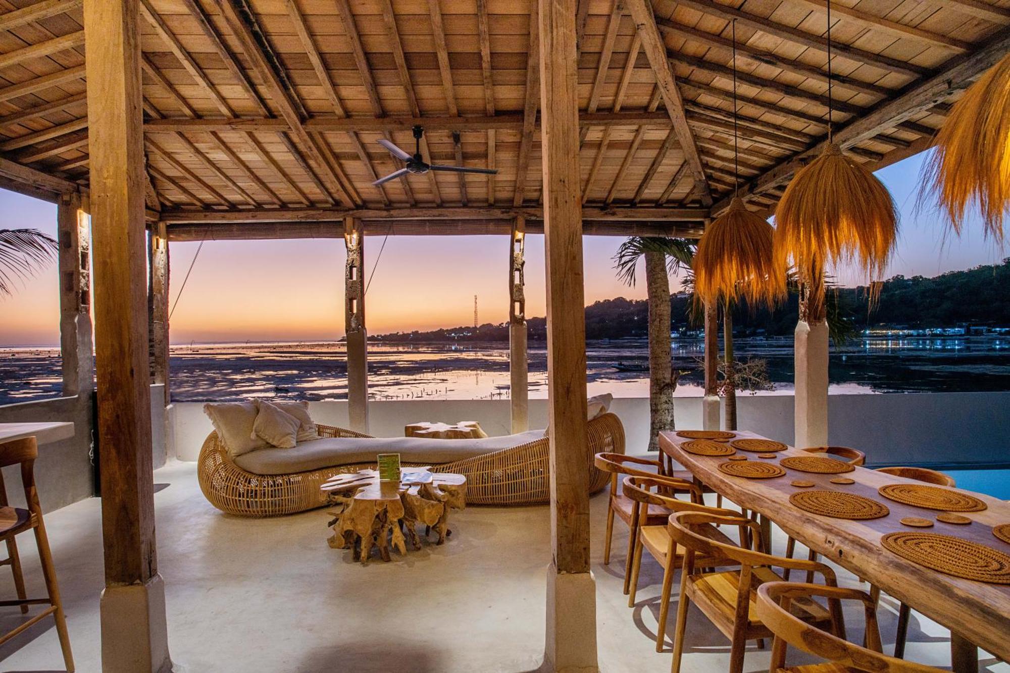 Sunset House Ceningan, 10 Person Beachview Private Villa نوسا ليمبونغان المظهر الخارجي الصورة