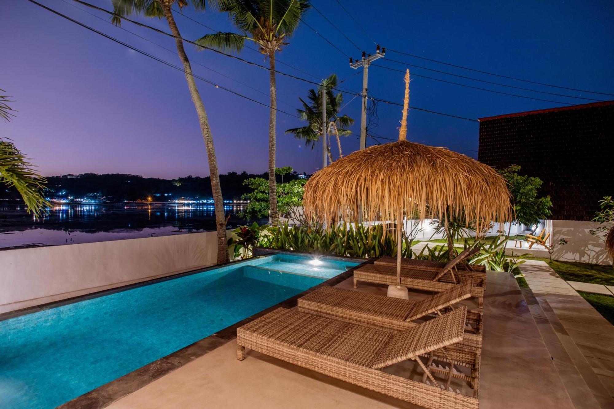 Sunset House Ceningan, 10 Person Beachview Private Villa نوسا ليمبونغان المظهر الخارجي الصورة