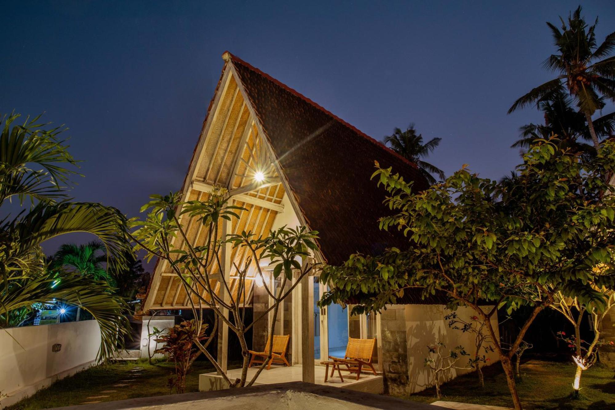 Sunset House Ceningan, 10 Person Beachview Private Villa نوسا ليمبونغان المظهر الخارجي الصورة