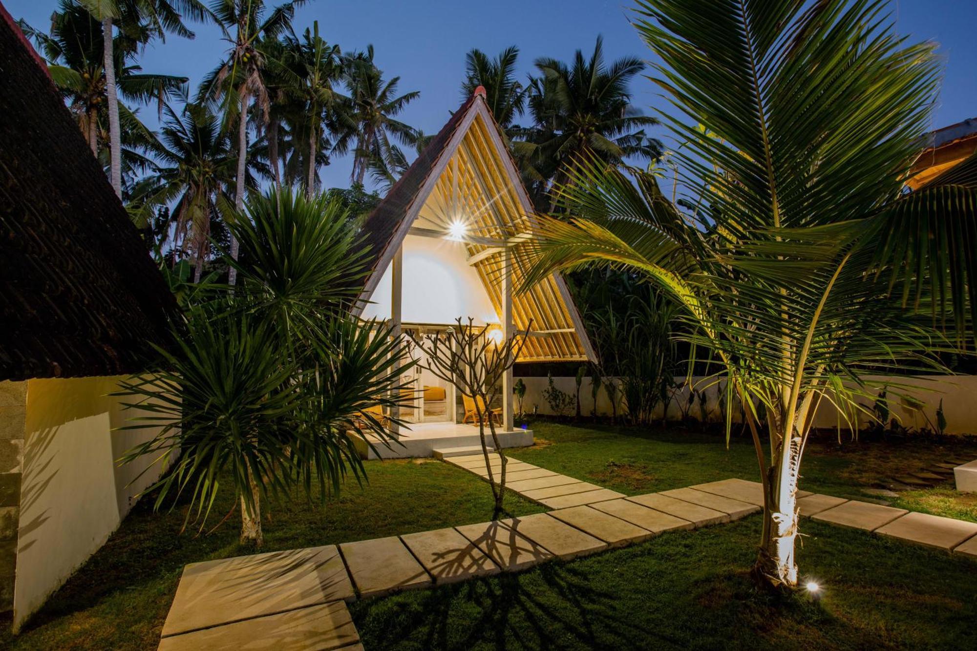 Sunset House Ceningan, 10 Person Beachview Private Villa نوسا ليمبونغان المظهر الخارجي الصورة