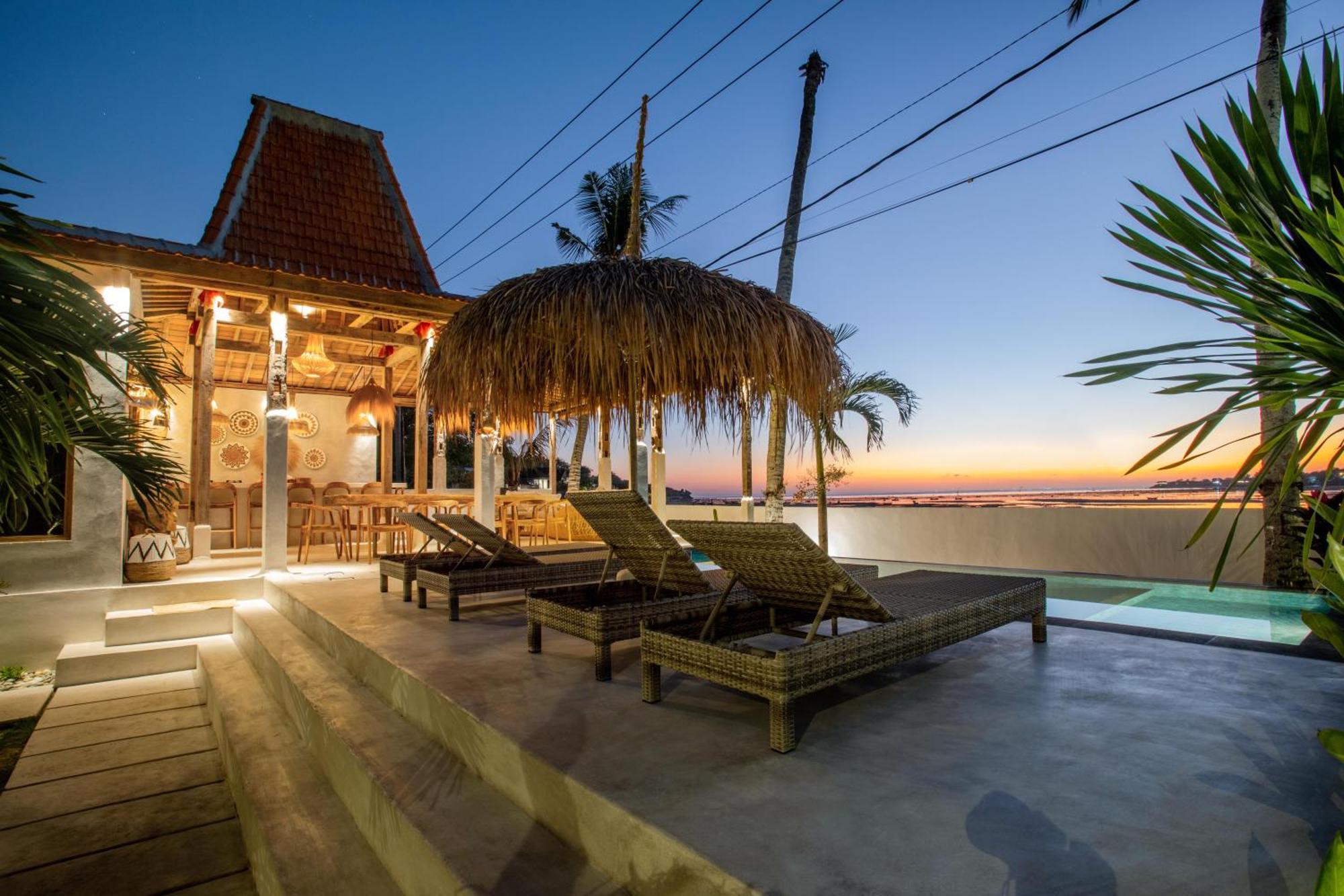 Sunset House Ceningan, 10 Person Beachview Private Villa نوسا ليمبونغان المظهر الخارجي الصورة