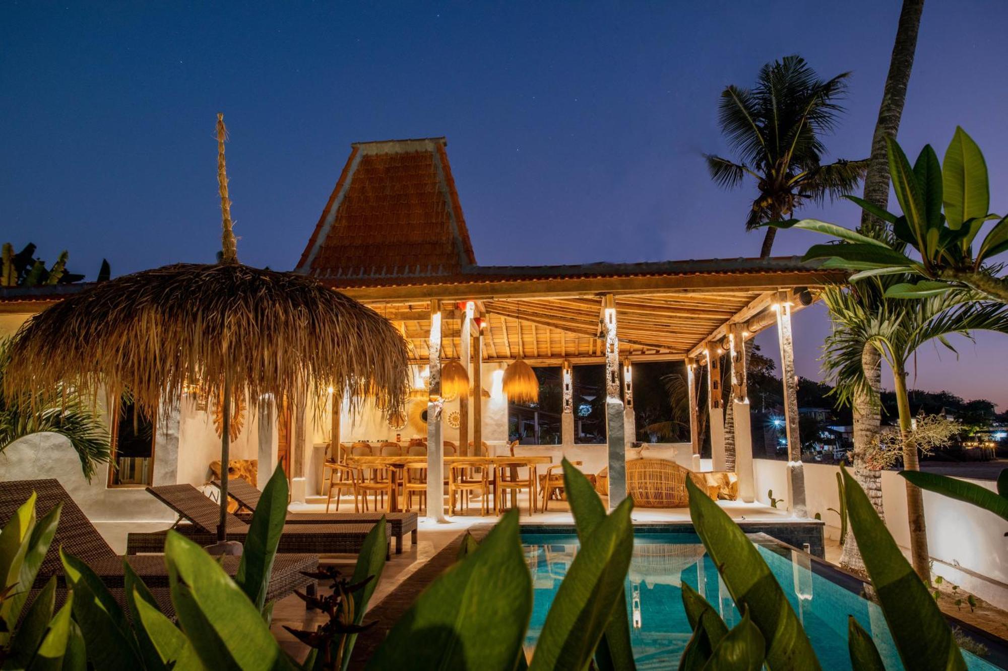Sunset House Ceningan, 10 Person Beachview Private Villa نوسا ليمبونغان المظهر الخارجي الصورة