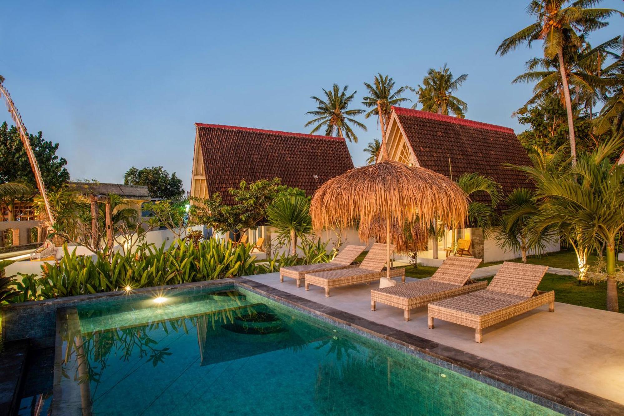 Sunset House Ceningan, 10 Person Beachview Private Villa نوسا ليمبونغان المظهر الخارجي الصورة
